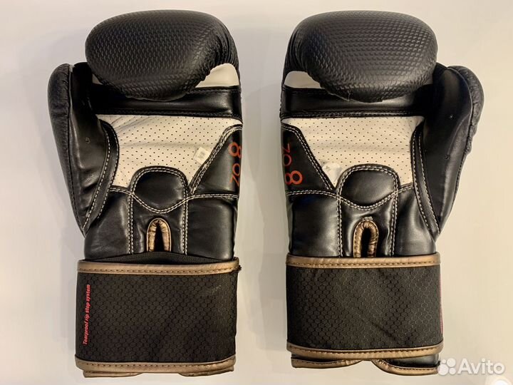 Боксерские перчатки Outshock 8oz