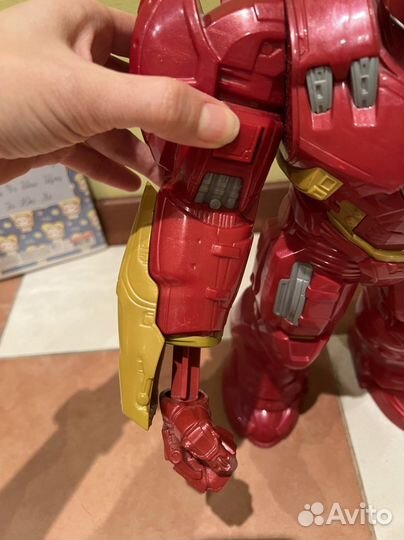 Робот Железный человек