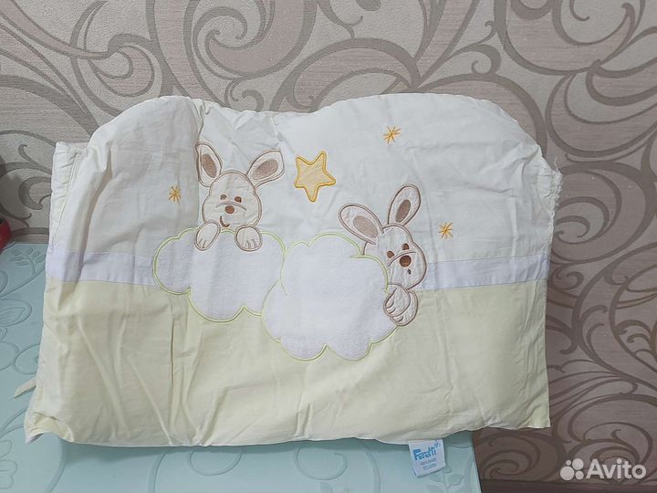 Мягкие бортики для детской кроватки