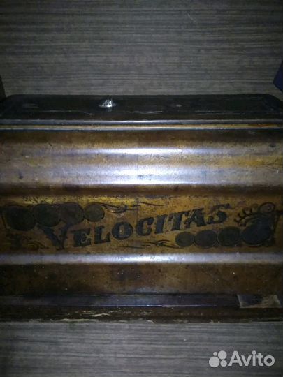 Швейная машина