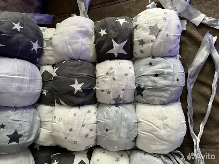 Бортики бонбон для кроватки