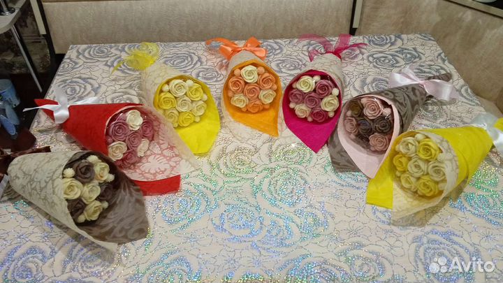 Букет из шоколадных роз день учителя, воспитателя