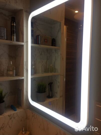 Парящие зеркала с подсветкой