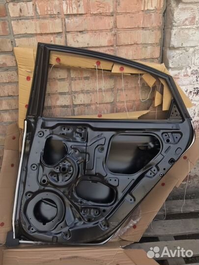 Дверь задняя правая Hyundai Solaris с 2017 г.в