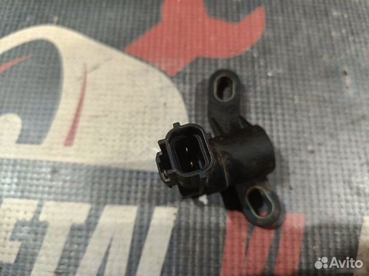 Датчик положения коленвала Mazda