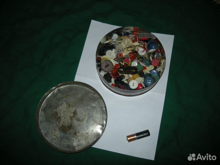 Нитки новые 50-ка пуговицы СССР разные много