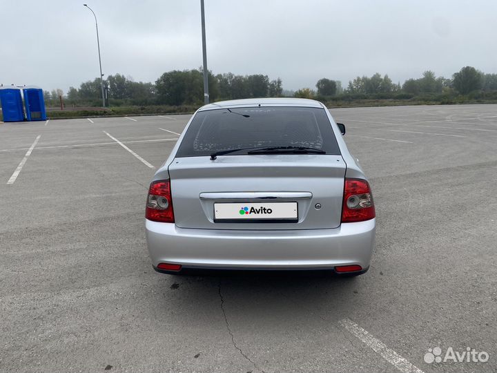 LADA Priora 1.6 МТ, 2010, 211 926 км