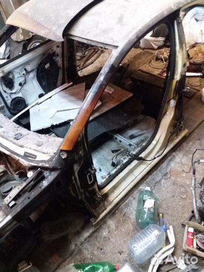 Передняя часть vw polo 5