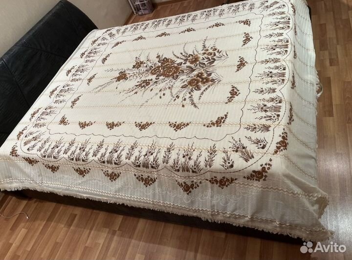 Покрывало +2наволочки(нов) сирия, шторы