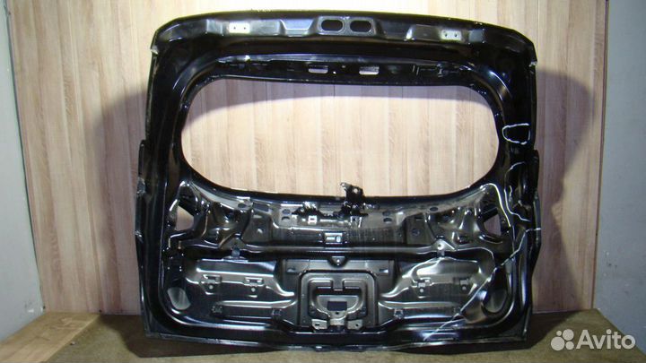 Дверь багажника Ford Focus 3