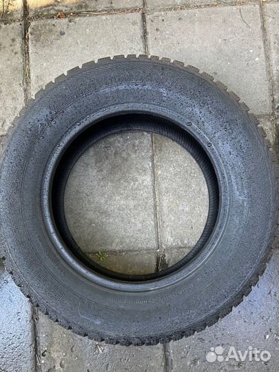 Gislaved Nord Frost V 215/65 R16 102T