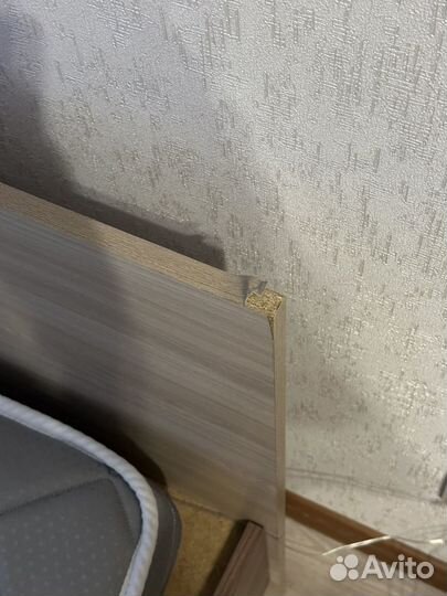 Кровать с матрасом