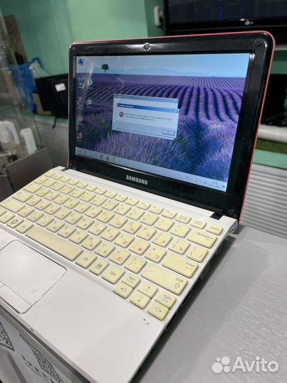 Нетбук Samsung Розовый