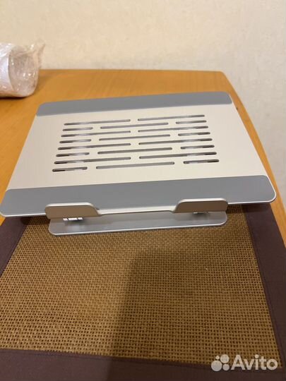 Подставка под ноутбу / macbook