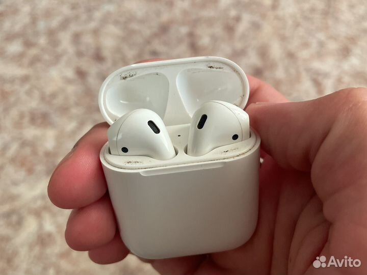 Airpods 1