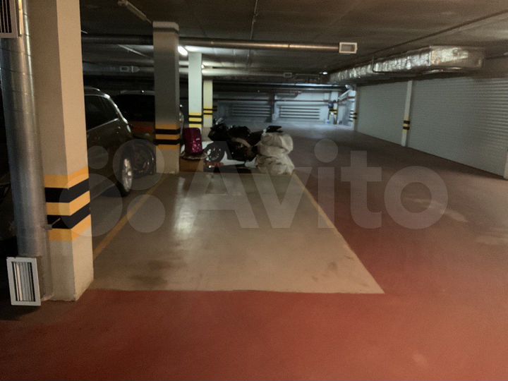 Машиноместо, 15 м²