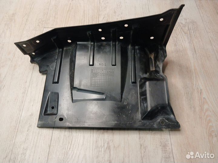 Пыльник двигателя передний левый Mitsubishi ASX