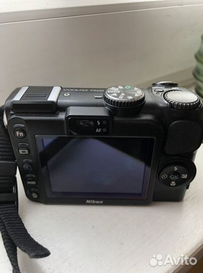 Компактный фотоаппарат nikon