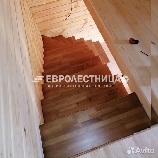 Лестница на металле