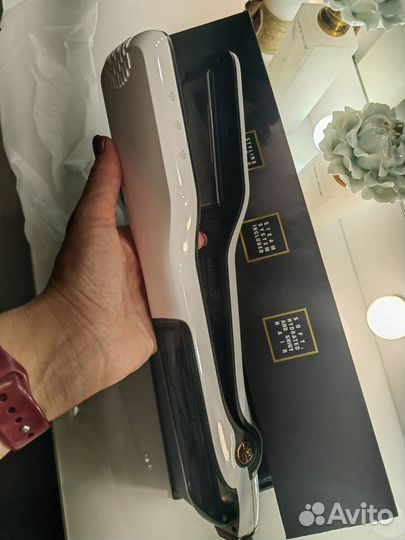 Паровой утюжок для волос