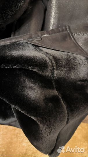 Дубленка натуральная женская с капюшоном