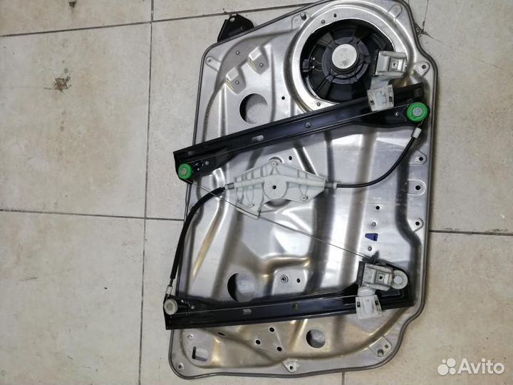 Стеклоподъемник электр. передний правый Mercedes-Benz E-класс W212/S212/C207/A207 (2009—2013)