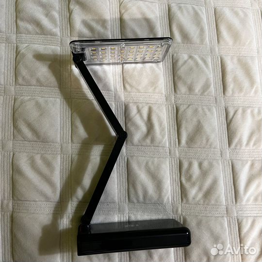 Лампа настольная беспроводная