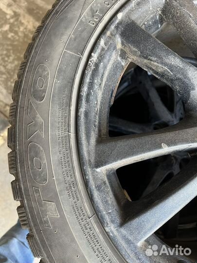 Toyo Observe G3-Ice 215/55 R17