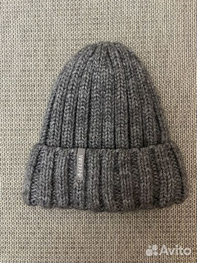 Шапка женская вязаная