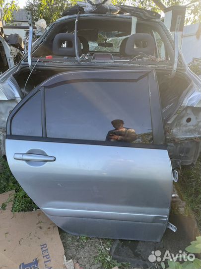 Дверь задняя правая mitsubishi lancer 9