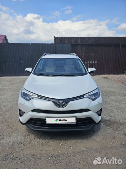 Toyota RAV4 2.2 AT, 2018, 145 000 км