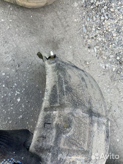 Подкрылок локер Фольксваген Пассат сс