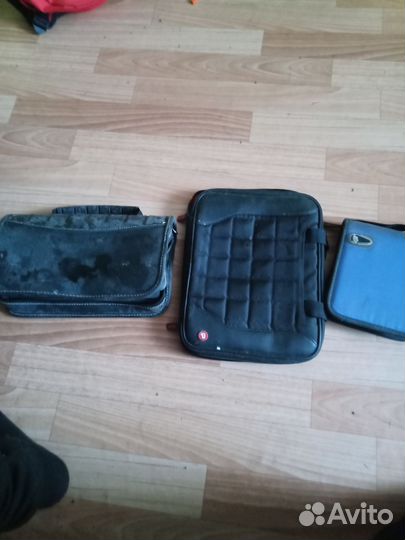 Продам чехол на планшет и сумки под диски