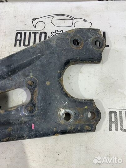 Рычаг продольный задний правый Kia Sportage SL