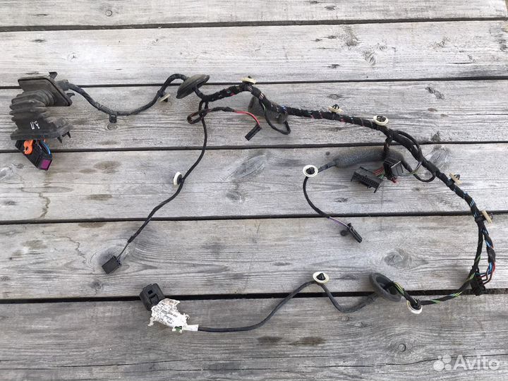 Коса,проводка задней двери Skoda Superb 2