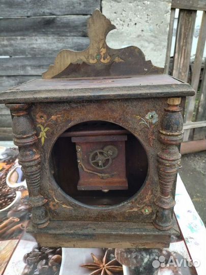 Корпус и механизм