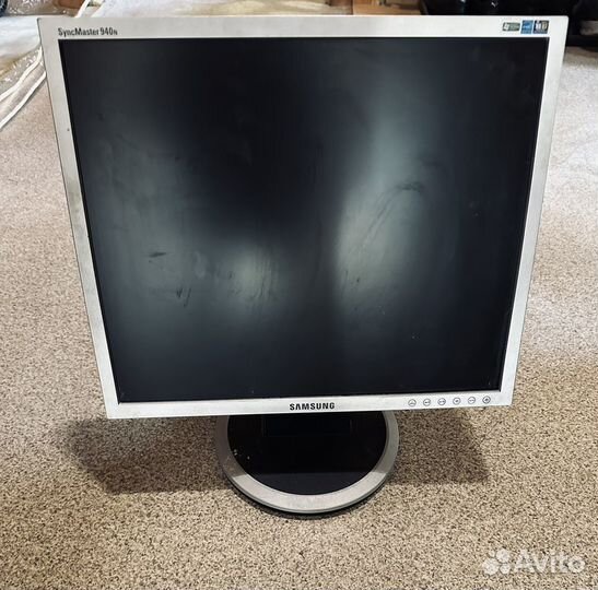 Монитор Samsung