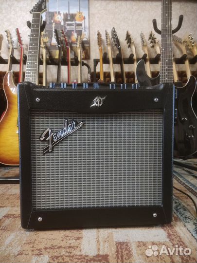 Комбоусилитель Fender Mustang TM 1 /v.2