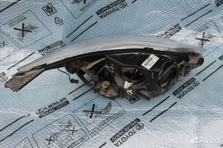 Фара левая Ford Focus 3