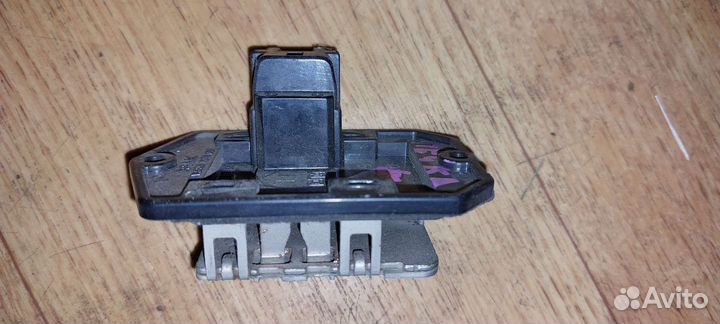 Резистор печки Реостат Toyota Rav 4 2003