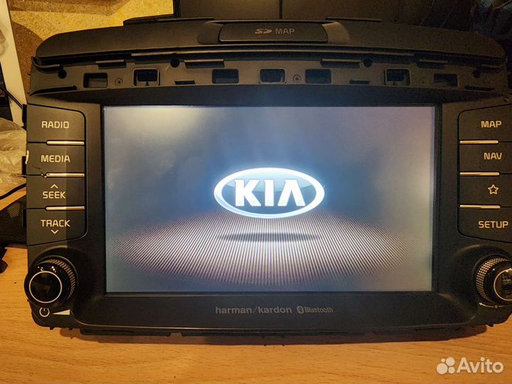 Штатная магнитола sorento prime harman kardon