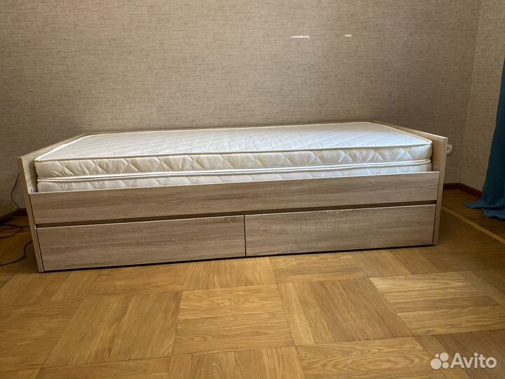 Кровать двухспальная 180 200 IKEA