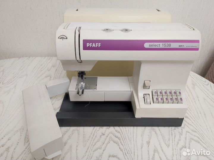 Швейная машина Pfaff select 1538