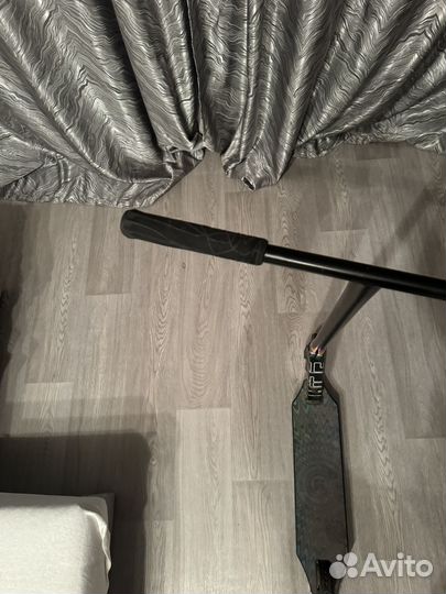 Трюковой самокат hipe