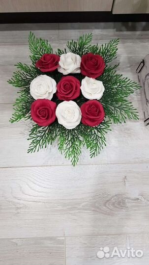 Подарок на любой праздник. Цветочная композиция