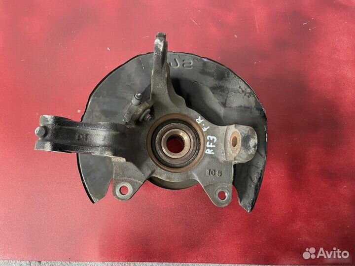Ступица передняя правая Honda Stepwgn RF3 2.0 AT