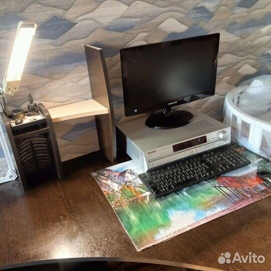 Компьютерный стол