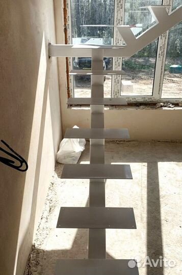 Забежная лестница с установкой