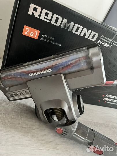 Пылесос вертикальный redmond