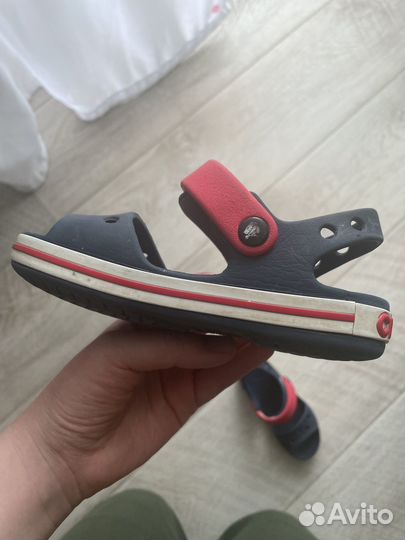 Сандали crocs c10